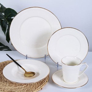 Großhandel Gold Rim Porzellan Teller Set Luxus Home Geprägte Serviergeschirr Set Weiße Keramik Geschirr Sets