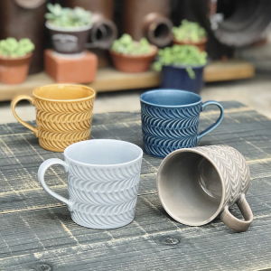 Cană de cafea din ceramică cu design în relief personalizat, cadou de birou ieftin