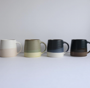 tazza e tazza da caffè in ceramica multicolori in stile giapponese di alta qualità all'ingrosso con manico