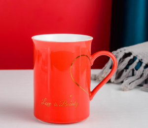 Mug ceirmeach táirge nua nua cnámh tSín cupán caife lógó saincheaptha cupán bronntanas simplí muga cruthaitheach Caife oifig bhaile laethúil