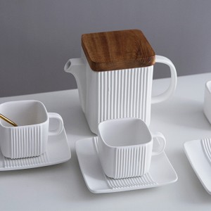 Bule de chá de porcelana fosca estilo japonês elegante com tampa de madeira conjunto de xícara de chá de café de cerâmica azul branco personalizado