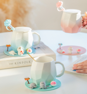 Creative feature ceramic cup cute image three-dimensional animal cup saucer with lid creative ceramic cup couples Day gift