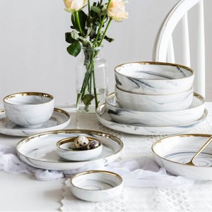 óir bainise só líne rimmed plátáilte ceirmeach dinnerware pláta dinnéir agus babhla marmair dinnéar leagtha porcelain