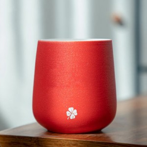 Lógó Saincheaptha Lógó Tumbler Wine Travel Mug Mugaí Caife Gan Láimhseáil Earraí Deoch Cruth Uibheacha Ceirmeacha Cupáin Caife Balla Dúbailte